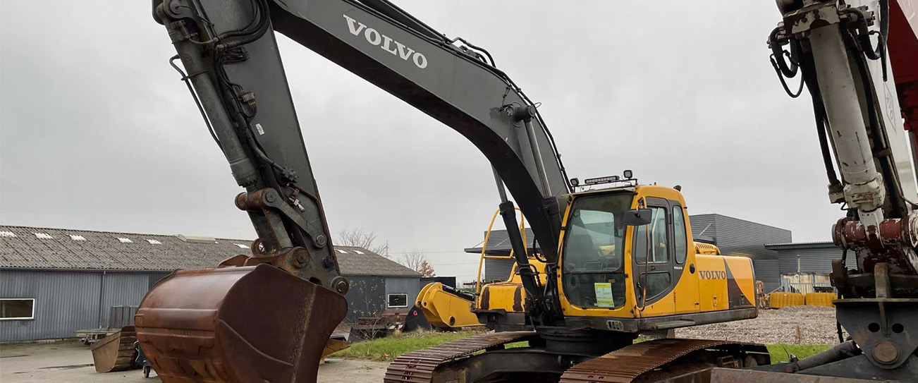digger hire maidstone